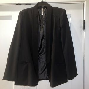 Black Blazer for a boss b*tch! 💪🏼👩‍💼